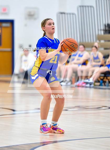 Thumbnail 2 in Garner vs. Bryson (Perrin Tournament) photogallery.