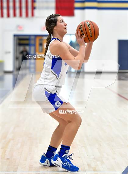 Thumbnail 2 in Garner vs. Bryson (Perrin Tournament) photogallery.