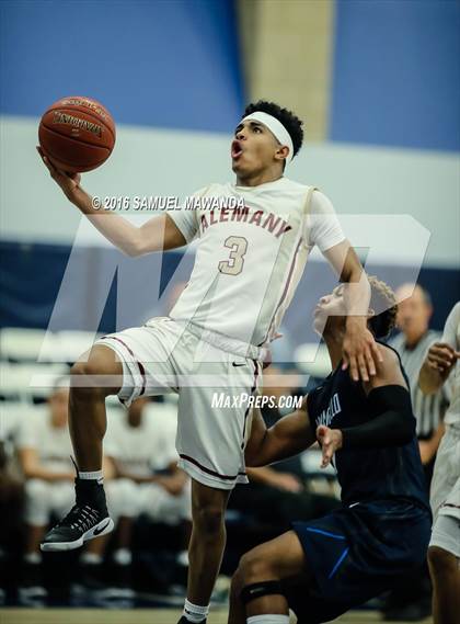 Thumbnail 2 in Alemany vs  Camarillo (Sierra Canyon Invitational) photogallery.
