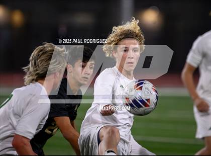 Thumbnail 1 in Edison vs Canyon (CIF-SS D2 quarterfinal) photogallery.