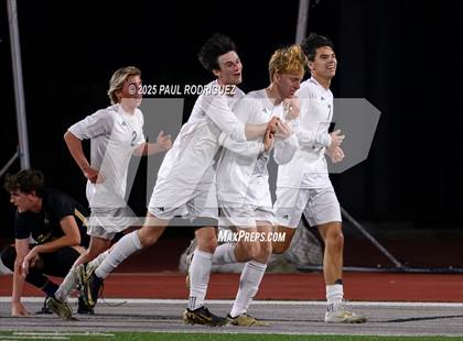 Thumbnail 2 in Edison vs Canyon (CIF-SS D2 quarterfinal) photogallery.