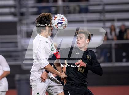 Thumbnail 2 in Edison vs Canyon (CIF-SS D2 quarterfinal) photogallery.