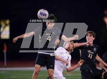Thumbnail 2 in Edison vs Canyon (CIF-SS D2 quarterfinal) photogallery.