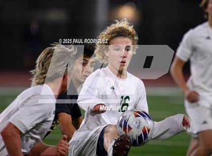 Thumbnail 2 in Edison vs Canyon (CIF-SS D2 quarterfinal) photogallery.