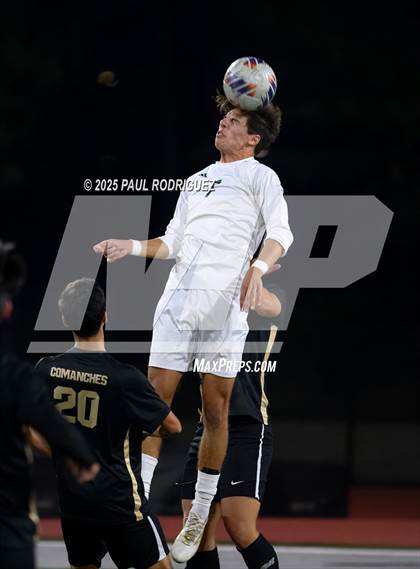 Thumbnail 2 in Edison vs Canyon (CIF-SS D2 quarterfinal) photogallery.