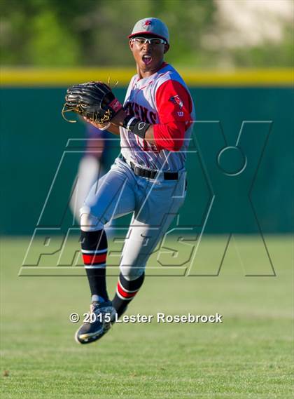 Thumbnail 2 in Stevens vs. Warren photogallery.