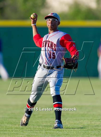 Thumbnail 1 in Stevens vs. Warren photogallery.