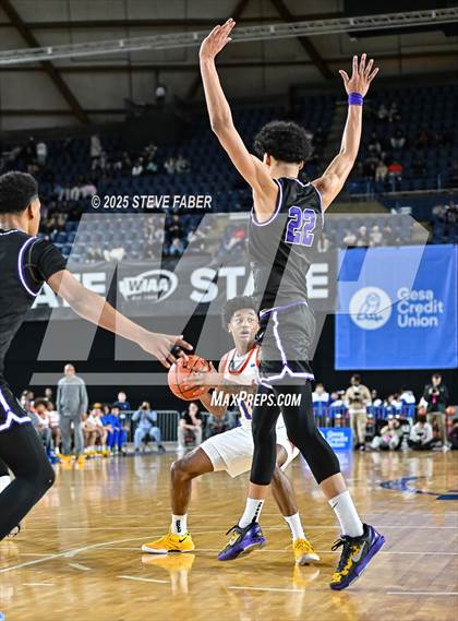 Thumbnail 3 in Garfield @ Rainier Beach (WIAA 3A State Semifinal) photogallery.