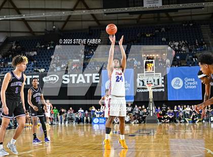 Thumbnail 2 in Garfield @ Rainier Beach (WIAA 3A State Semifinal) photogallery.