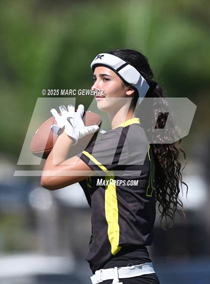 Thumbnail 3 in Villa Park @ Foothill photogallery.