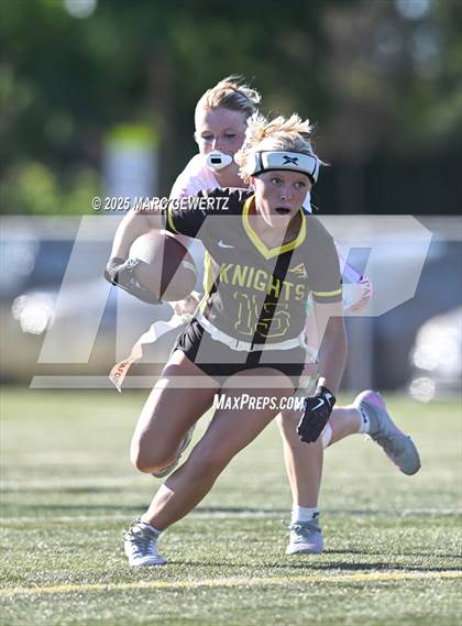 Thumbnail 1 in Villa Park @ Foothill photogallery.