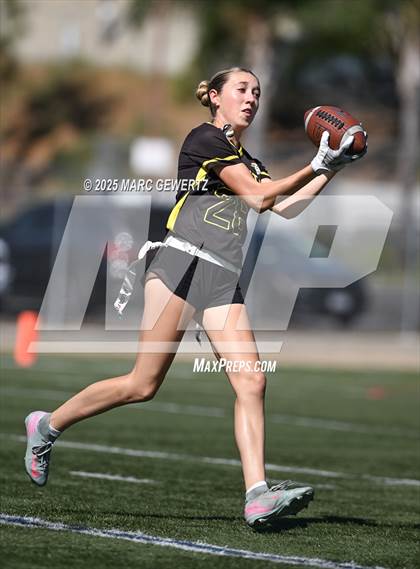 Thumbnail 1 in Villa Park @ Foothill photogallery.