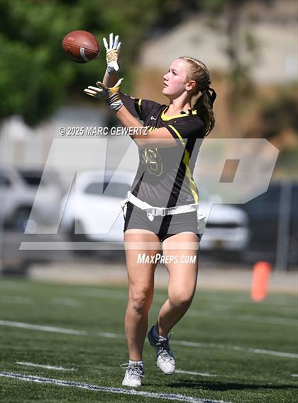 Thumbnail 1 in Villa Park @ Foothill photogallery.