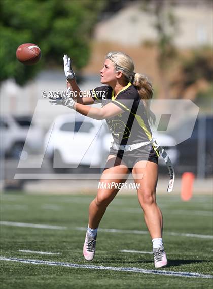 Thumbnail 3 in Villa Park @ Foothill photogallery.