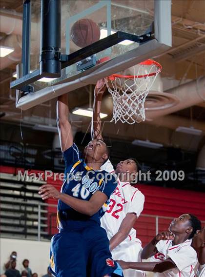 Thumbnail 3 in Los Osos vs Colony (Inland Empire Invitational) photogallery.