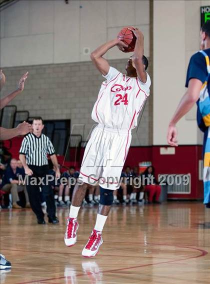 Thumbnail 1 in Los Osos vs Colony (Inland Empire Invitational) photogallery.