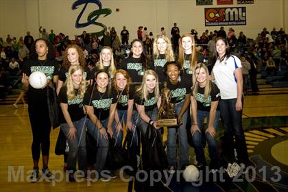 Thumbnail 3 in Doherty TOC Ceremony photogallery.