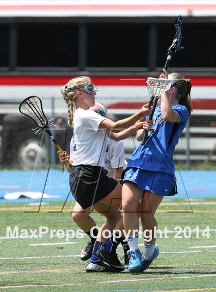 Thumbnail 3 in Glastonbury vs Darien (CIAC Class L Final) photogallery.