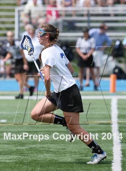 Thumbnail 3 in Glastonbury vs Darien (CIAC Class L Final) photogallery.