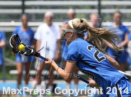 Thumbnail 2 in Glastonbury vs Darien (CIAC Class L Final) photogallery.