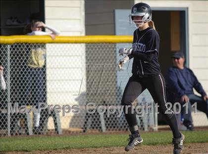 Thumbnail 1 in Thurston @ Marist photogallery.