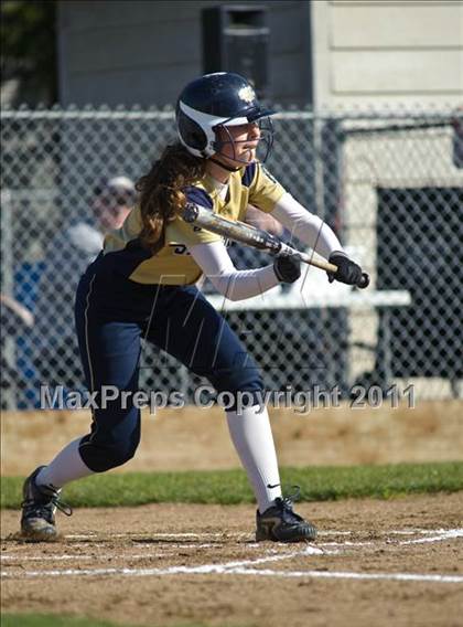 Thumbnail 1 in Thurston @ Marist photogallery.