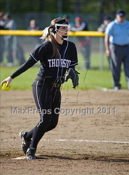 Thumbnail 2 in Thurston @ Marist photogallery.
