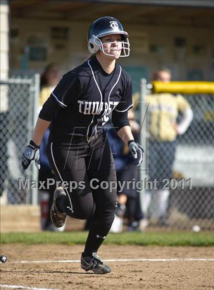 Thumbnail 1 in Thurston @ Marist photogallery.
