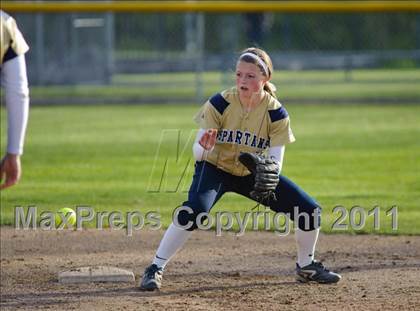Thumbnail 2 in Thurston @ Marist photogallery.