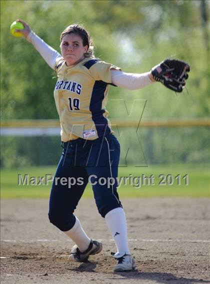 Thumbnail 1 in Thurston @ Marist photogallery.