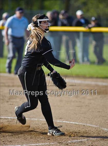 Thumbnail 1 in Thurston @ Marist photogallery.
