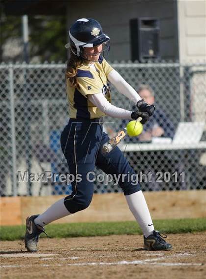 Thumbnail 2 in Thurston @ Marist photogallery.