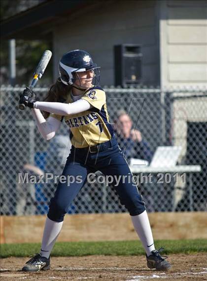 Thumbnail 3 in Thurston @ Marist photogallery.
