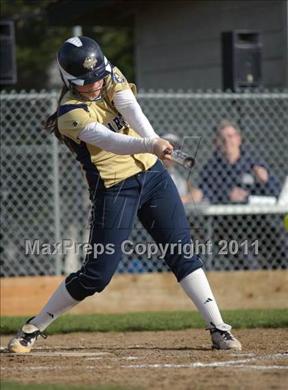 Thumbnail 2 in Thurston @ Marist photogallery.