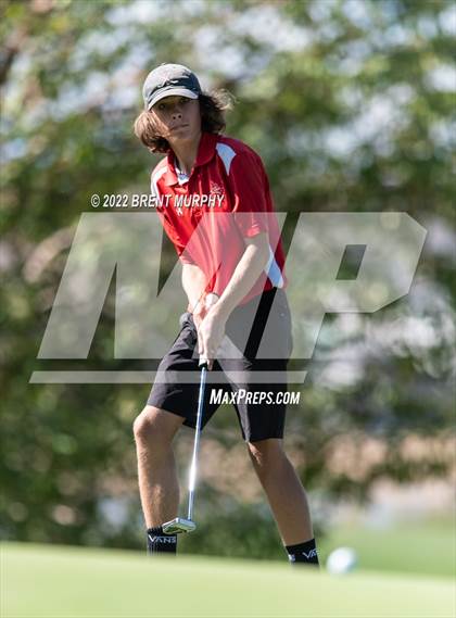 Thumbnail 3 in CHSAA 4A State Championship - Day 1 photogallery.