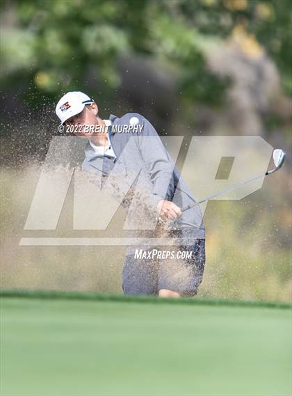 Thumbnail 2 in CHSAA 4A State Championship - Day 1 photogallery.
