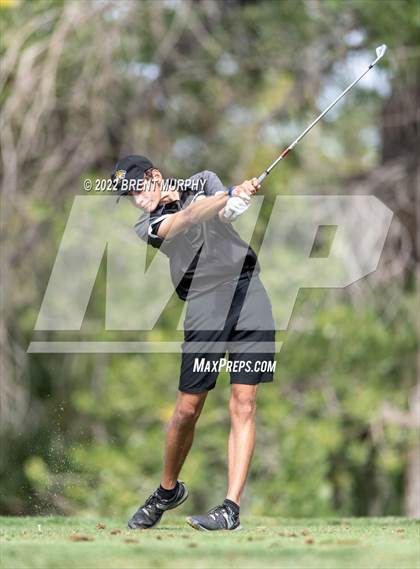 Thumbnail 2 in CHSAA 4A State Championship - Day 1 photogallery.