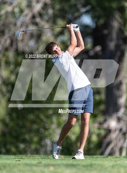 Thumbnail 3 in CHSAA 4A State Championship - Day 1 photogallery.