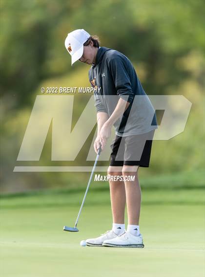 Thumbnail 3 in CHSAA 4A State Championship - Day 1 photogallery.