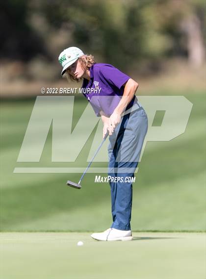 Thumbnail 3 in CHSAA 4A State Championship - Day 1 photogallery.