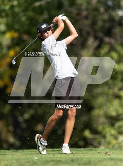 Thumbnail 2 in CHSAA 4A State Championship - Day 1 photogallery.