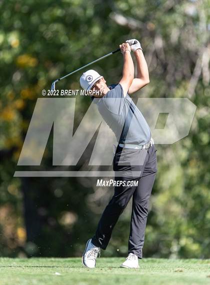 Thumbnail 2 in CHSAA 4A State Championship - Day 1 photogallery.