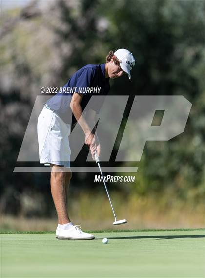 Thumbnail 3 in CHSAA 4A State Championship - Day 1 photogallery.