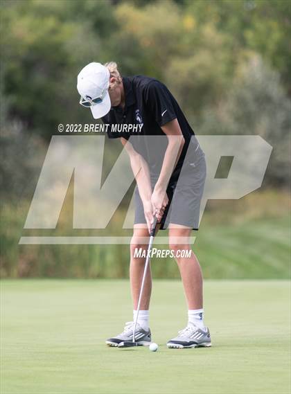 Thumbnail 2 in CHSAA 4A State Championship - Day 1 photogallery.