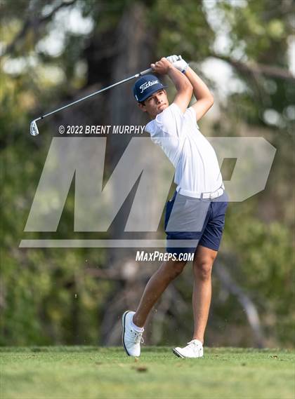 Thumbnail 1 in CHSAA 4A State Championship - Day 1 photogallery.