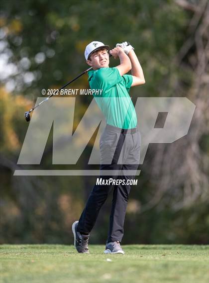 Thumbnail 3 in CHSAA 4A State Championship - Day 1 photogallery.