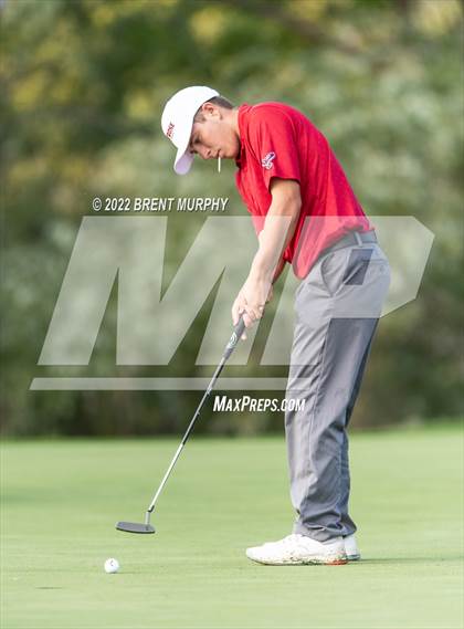 Thumbnail 2 in CHSAA 4A State Championship - Day 1 photogallery.