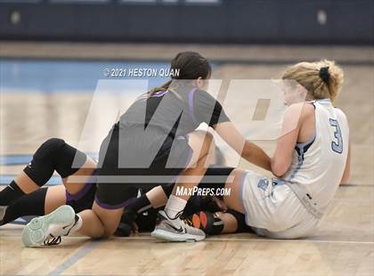 Thumbnail 2 in Portola @ Corona del Mar (CdM Tip Off) photogallery.
