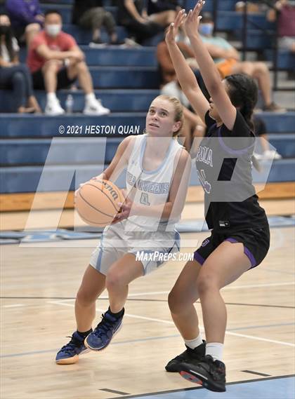 Thumbnail 1 in Portola @ Corona del Mar (CdM Tip Off) photogallery.