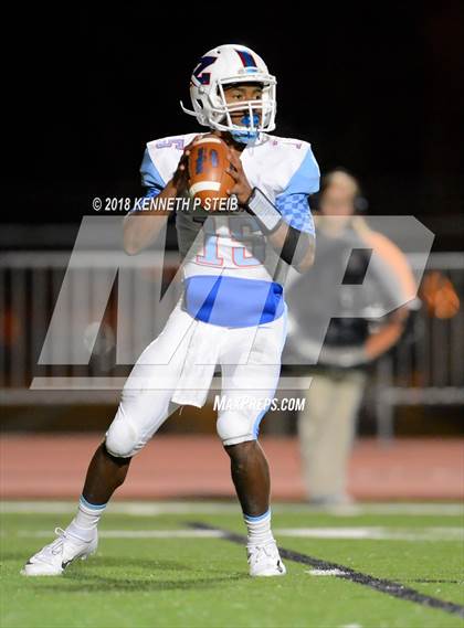 Thumbnail 3 in Hahnville @ Zachary (LHSAA 5A 2nd Round Playoff) photogallery.
